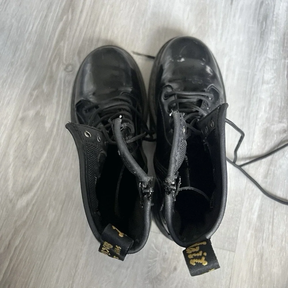 Dr Martens 1460 J Patent Leather Boots Youth Size 5 Black Lace Up Combat
